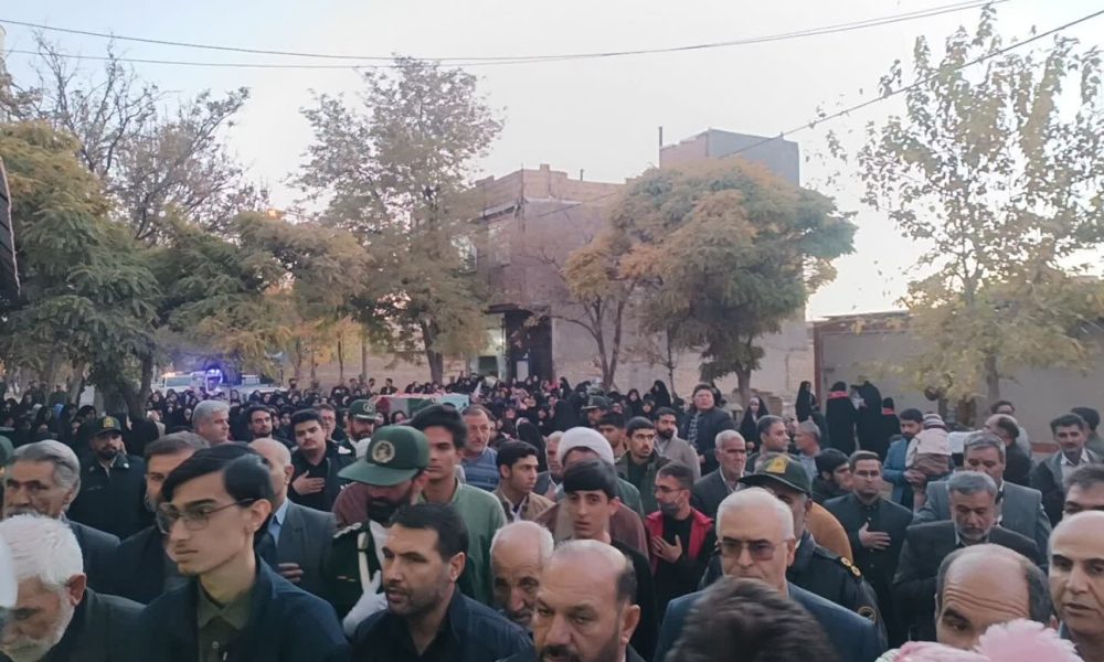 آیین استقبال و تشییع پیکر مطهر شهید گمنام دوران هشت سال دفاع مقدس در شهرستان جوین