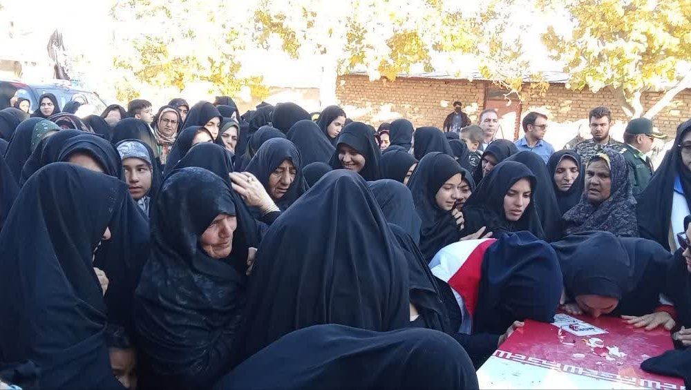 آیین استقبال و تشییع پیکر مطهر شهید گمنام دوران هشت سال دفاع مقدس در شهرستان جوین