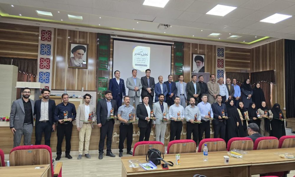 تجلیل از کارآفرینان برتر صنعت، معدن و تجارت جوین پس از ۱۶ سال انجام شد