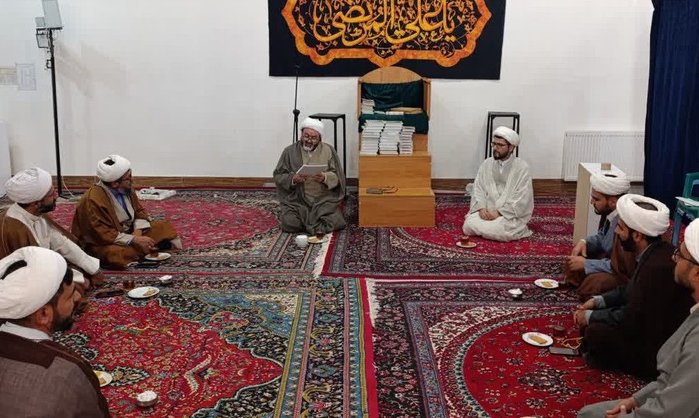 جلسات کارگروه های منطقه ای مساجد شهرستان جوین برگزار شد